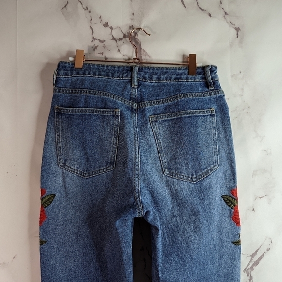Pacsun Mom Jean Size 26 High Rise Rose Floral Embroider Distress Denim Button - Picture 9 of 12
